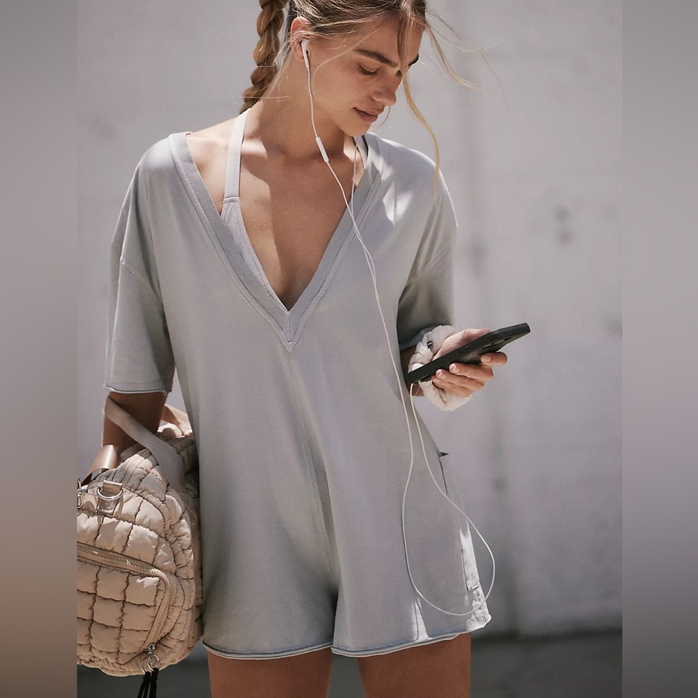 ❌SOLD!❌ NEW! FREE PEOPLE MOVEMENT MEDIUM Hot Shot Tee Romper PINK LEMONADE Short - Picture 11 of 17